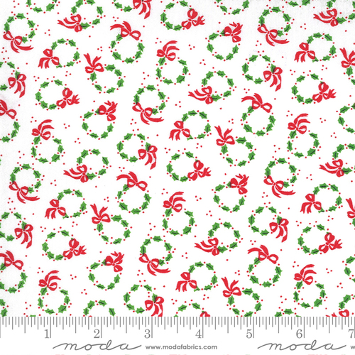 Merry Bright Christmas Wreaths White 22403 13