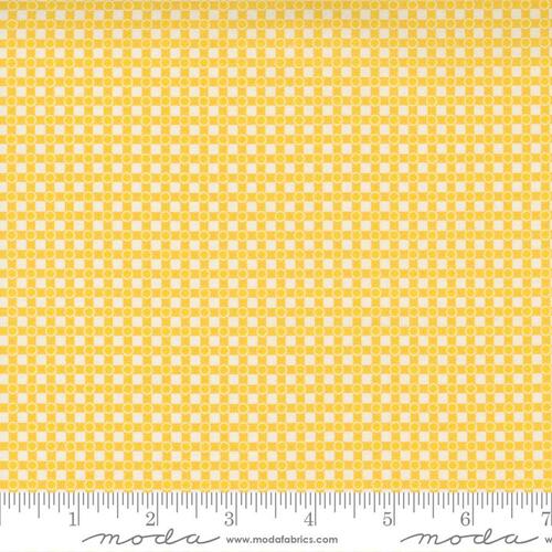 Moda Story Time Retro Vintage Dotted Check Yellow 21794 14