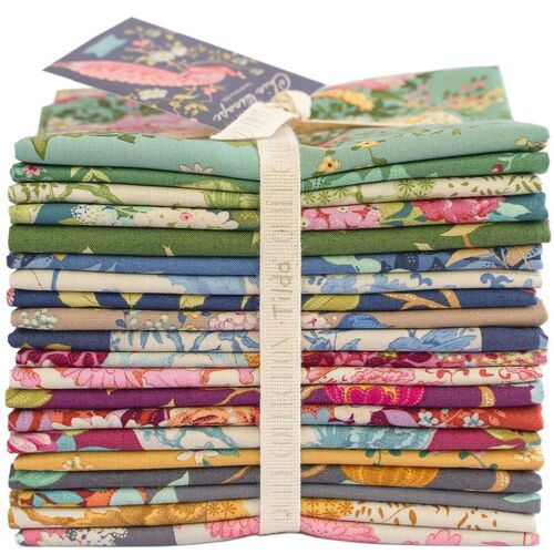 Tilda Chic Escape Fat Quarter Bundle Full Range 300133