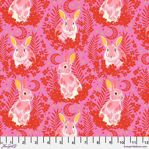 Tula Pink Besties Hop To It Rabbits Blossom Metallic PWTP215