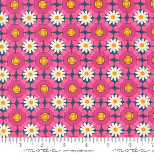 Moda Vintage Soul Daisy Geo Floral Hot Pink 7437 21