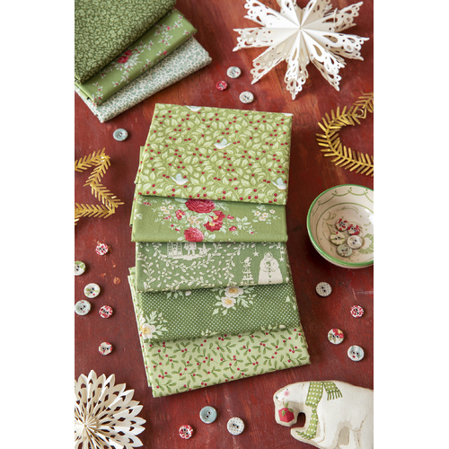 Tilda Merry Little Christmas Green 1/2 Metre Bundle