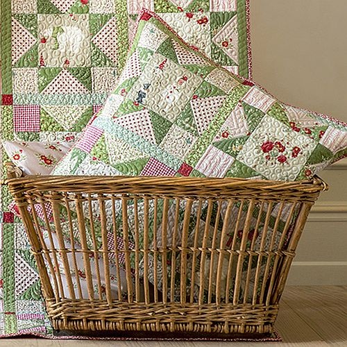 Tilda Merry Little Christmas Pillow Green/Cream