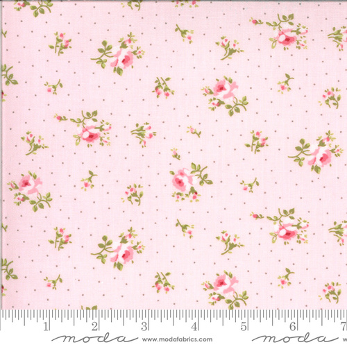 Fabric Remnant | Moda Sophie Medium Floral Blossom (82cm x 112cm)
