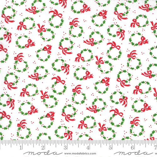 Fabric Remnant | Merry Bright Christmas Wreaths White 70cm