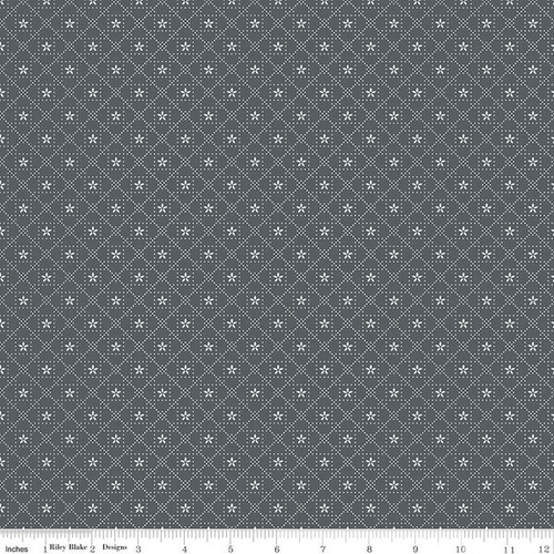 Fabric Remnant | Abbie's Garden Lattice 73cm